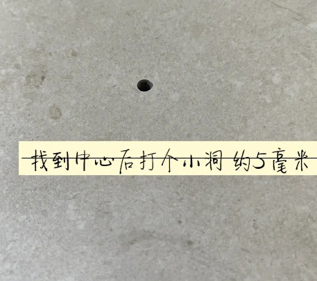 张家港瓷砖空鼓维修公司专业解答在瓷砖铺贴过程中，如果砂料搅拌不均匀，将会带来以下问题